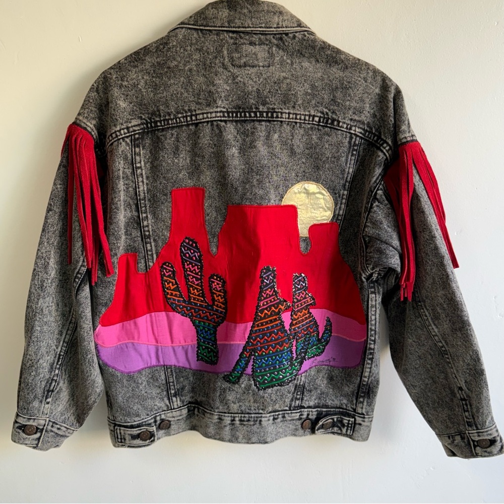 1990’s Vintage Levi’s Hand Painted Acid Wash Western Denim Jacket size Medium - Picture 2 of 12